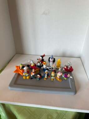 Vintage Mixed Disney Etc. Figures Lot - 16 Pieces.
80’s and 90s. Clean.
